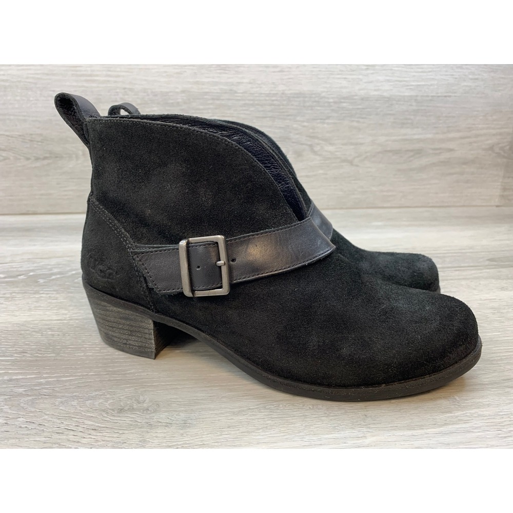 UGG Women's Ankle Boots Black Suede Leather Buckle 7.5 Casual Comfort Shoes